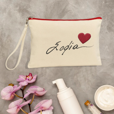 Όνομα με Κέντημα-Embroidered-σε Νεσεσέρ με καρδιά